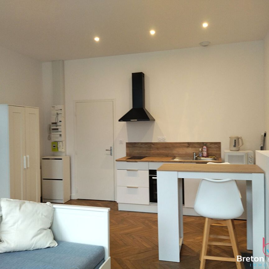 Location Appartement 1 pièce 28m² - Photo 2