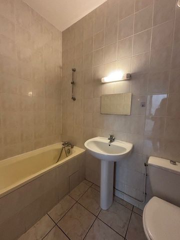 Location Appartement 3 pièces 53m² BORDEAUX 33000 - Photo 5