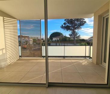 Location Appartement 2 pièces 53m² ST RAPHAEL 83700 - Photo 3