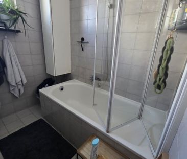 3-Zimmerwohnung mit rd. 82,73 m² inkl. Loggia in ruhiger Siedlungslage von Traun/ St. Martin - sehr gute Raumaufteilung inkl. TG-Platz! Ab 01.12.2026 verfügbar! - Foto 5