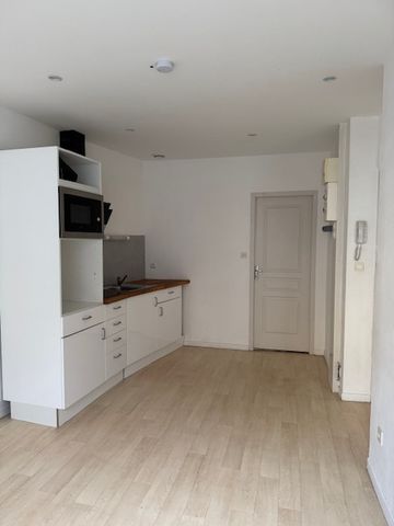 Location Appartement 2 pièces 30m² MONTMORILLON 86500 - Photo 5