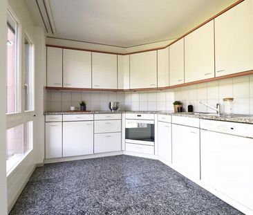 3.5 Zimmer-Galeriewohnung à 117 m2 mit Terrasse - Photo 2