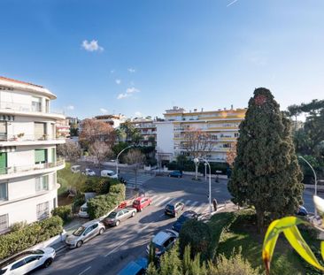 Nice Cimiez studio vide 32 m² - Photo 2