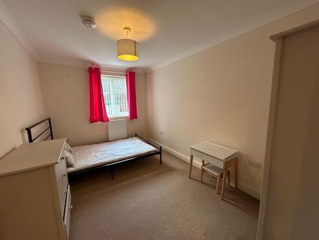 2 bedroom apartment to rent - Photo 4