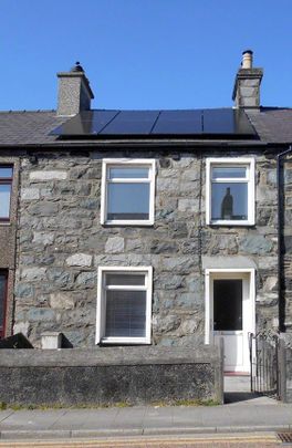 2 bedroom terraced house to rent - Photo 1