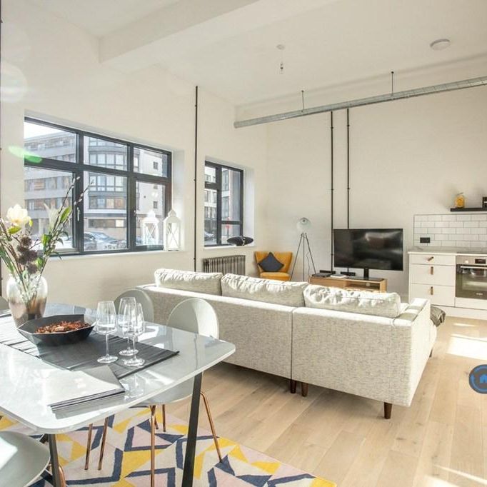 2 bedroom flat to rent - Photo 1