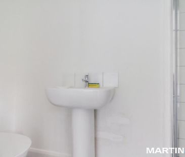 2 bedroom ground floor flat to rent - Photo 1