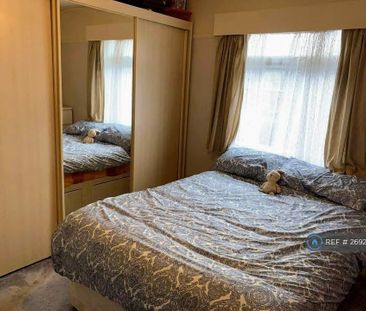 4 bedroom maisonette to rent - Photo 5