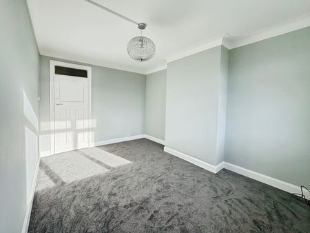 Undercliff Gardens, Leigh-On-Sea - Photo 5