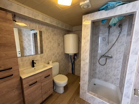 Studio lumineux à 1435 Mont-Saint-Guibert  Loyer: 650 € - Photo 3