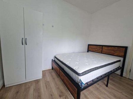 Oakington Manor Drive, Wembley, HA9 - Photo 4