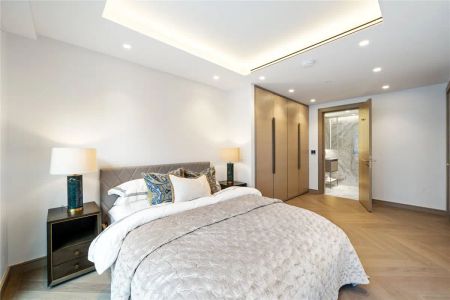 2 bedroom flat in St John's Wood - Photo 3