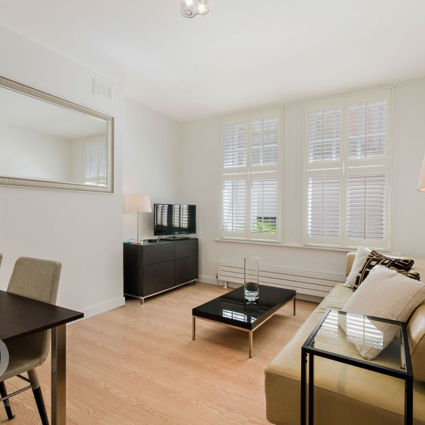 1 Bedroom Apartment, Riding House Street, Fitzrovia, W1W - Photo 1