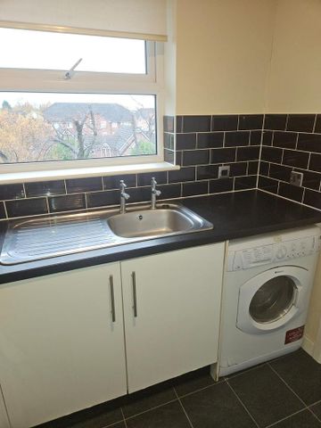 2 bedroom flat to rent - Photo 4