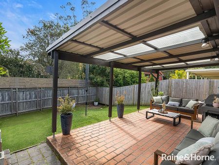 2/47 Greenvale Rd, Green Point, NSW 2251 - Photo 4