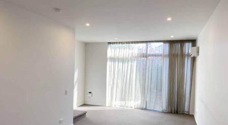 Modern Two Bedroom Unit in Convenient Location - Photo 5