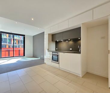 CONVENIENT LIVING IN THE HEART OF CARLTON - Photo 5