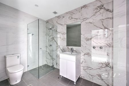 Ideally located - Photo 2