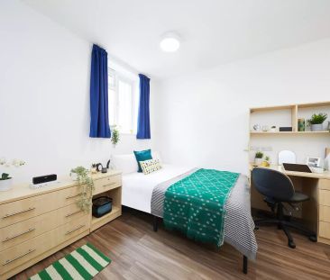 Silver Studio - Photo 1