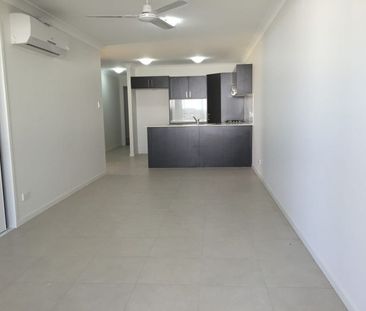 Three Bedroom Unit in Glenvale - Photo 5