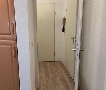 Schöne Seniorenwohnung 2,5 Zimmer - Nachmieter gesucht - Photo 2