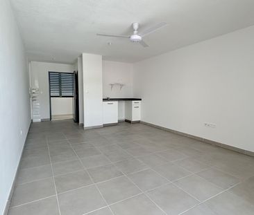 Location appartement 1 pièce, 26.00m², Fort-de-France - Photo 3