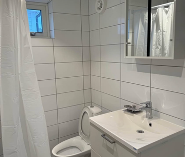 Gamla Södertäljevägen, Segeltorp - Photo 5