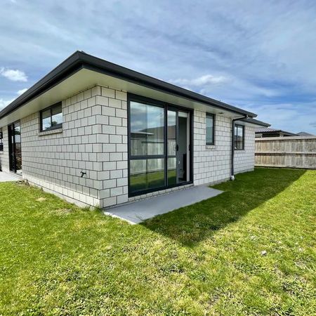 Immaculate home! - Photo 4