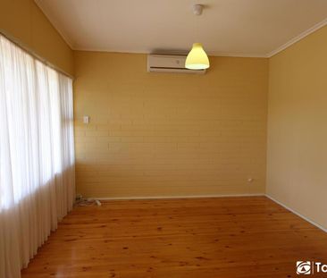 SPACIOUS FAMILY HOME WITH MULTIPLE LIVING AREAS & GREAT OUTDOOR SPACE - Photo 6