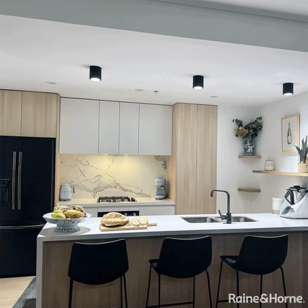 2 Bedroom Unit in a Central Location! - Photo 5