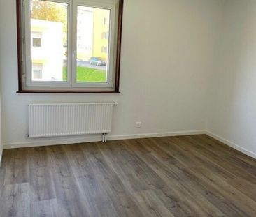 Chemin des Carabiniers 1, 4.5 pièces au 4ème Nord rénové - Photo 3