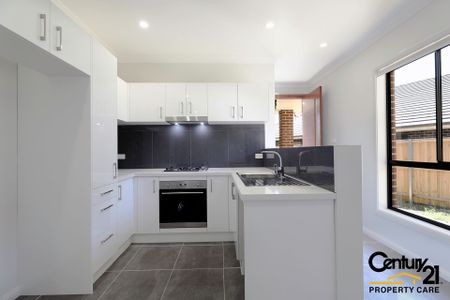 Beautiful Granny Flat with Extra Living Space&excl; - Photo 4