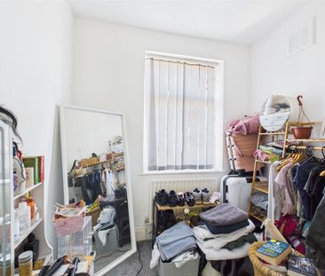 3 Bedroom - Photo 2