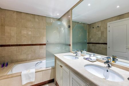 Penthouse in Puerto Banús - Photo 3