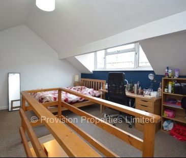 3 Bedroom Properties to Rent - Photo 2