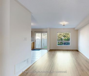 For Lease - 427 Ravineview Way, Oakville, Ontario - Photo 2