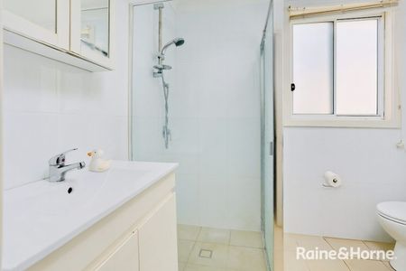 Comfortable & Low-Maintenance 2-Bedroom Granny Flat - Photo 5