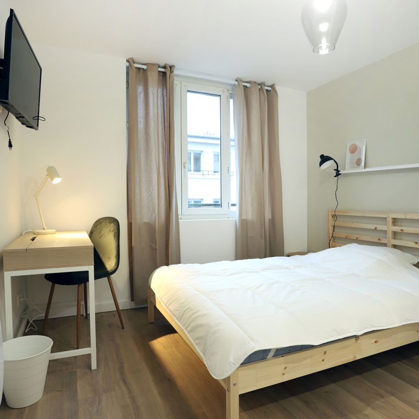 PIERRE LOTI Roommate 3 Bedrooms at Brest - Photo 1