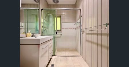 Charming family home - Photo 5