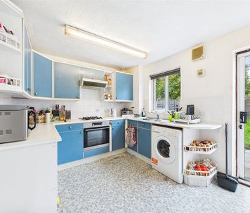 Bampton Croft, Emersons Green, Bristol, BS16 - Photo 4