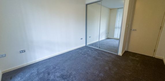 1 bedroom apartment - 25% below market rent - Photo 2