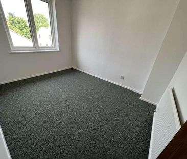 Aspen Close, Frome, Somerset, BA11 - Photo 6