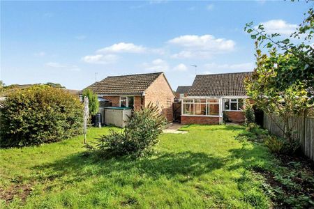 2 bedroom bungalow to rent - Photo 3