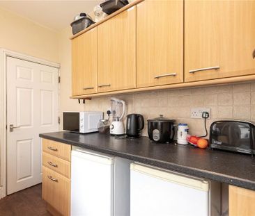 1 bedroom semi-detached house to rent - Photo 4