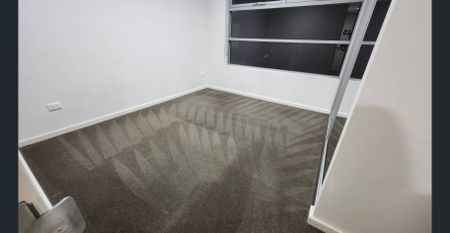 Opposite the University of Sydney- Unfurnished two bedroom apartment , 6 months lease available - Photo 2