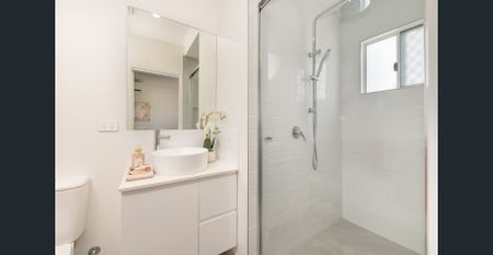 Work, Play, and Power Your Way – Four-Bedroom Home with Solar & Shed! - Photo 2