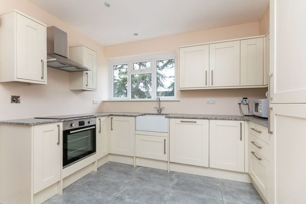2 bedroom apartment to rent Lindfield Gardens, Guildford, GU1 - Photo 1