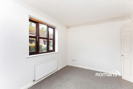 2 bedroom maisonette to rent - Photo 4