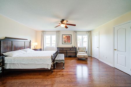 For Lease - 1388 Pinery Crescent, Oakville, Ontario - Photo 3