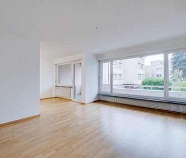 Comfortable living in a well-maintained apartment building - Foto 1